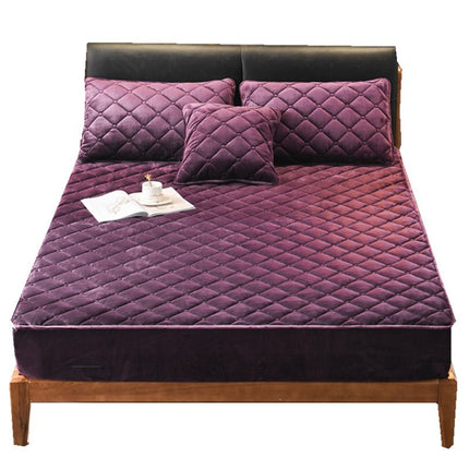 Crystal fleece padded bed cover - Wnkrs