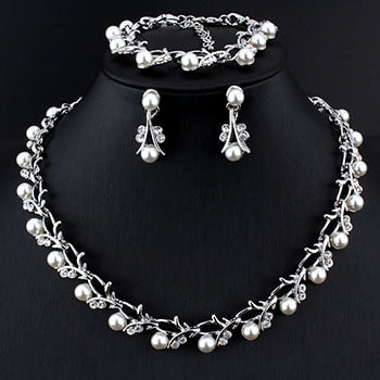 Women's Pearl Decorated Necklace and Earrings Jewelry Set - Wnkrs
