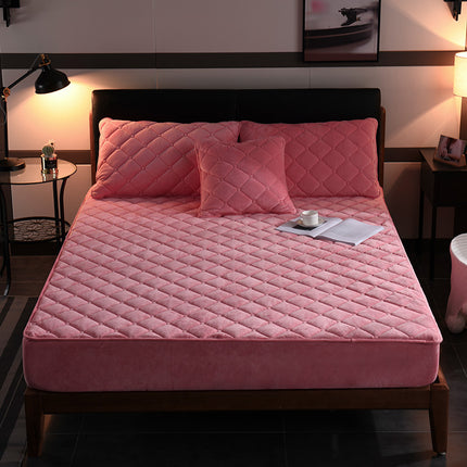 Crystal fleece padded bed cover - Wnkrs