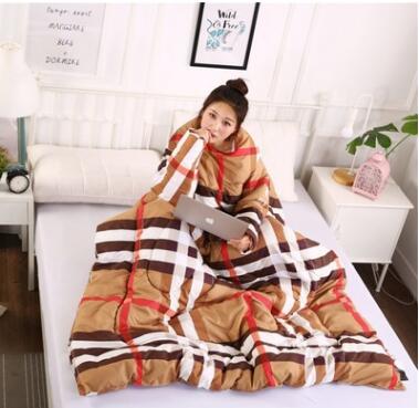 Winter Lazy Quilt with Sleeves - Wnkrs