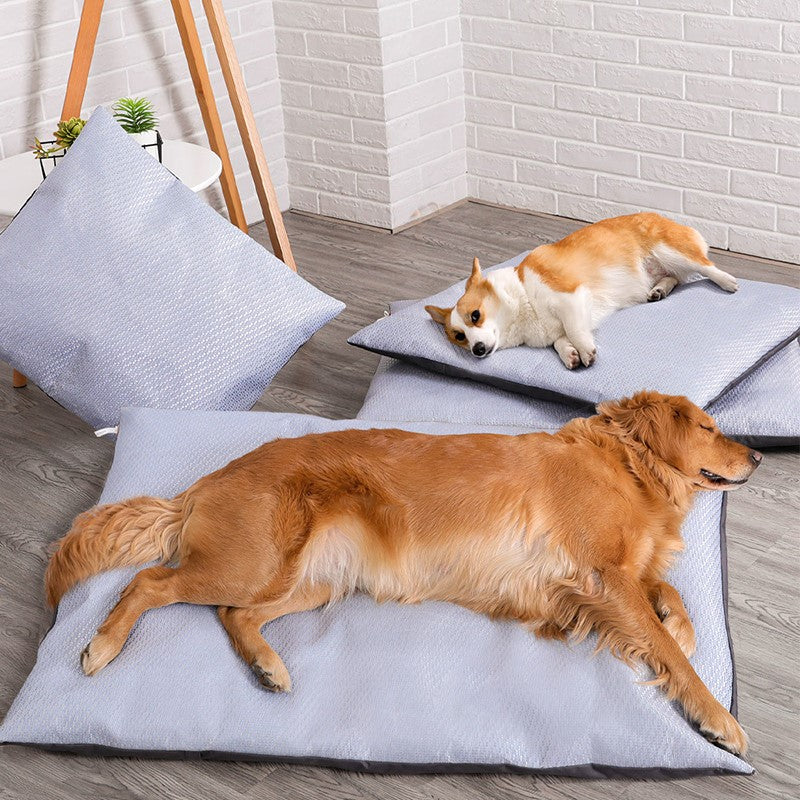 Blue Fabric Pet Resting Mat