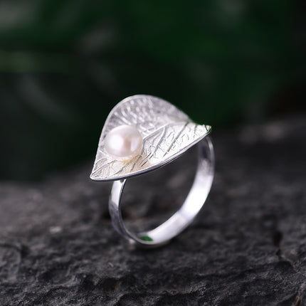 Lotus Shaped Silver Ring with Pearl - Wnkrs