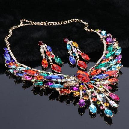 Luxurious Bridal Necklace and Earrings Set - Wnkrs