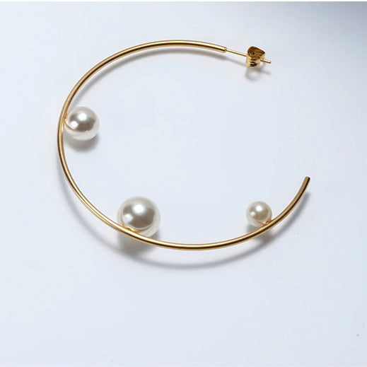 Women’s Stylish Pearls Hoop Earrings