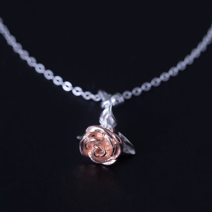 Elegant Romantic Rose Shaped Silver Pendant Necklace - Wnkrs