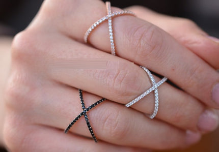Women's Unique X-Shaped Ring - Wnkrs