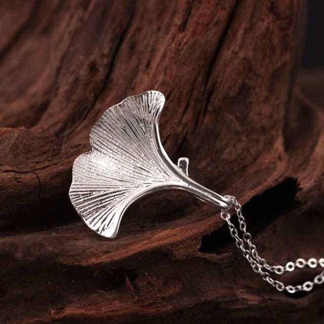Elegant Vintage Ginkgo Leaf Shaped Silver Pendant Necklace - Wnkrs