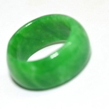 Natural Green Jade Ring - Wnkrs