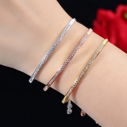 Women's Elegant Bangle Bracelet - Wnkrs