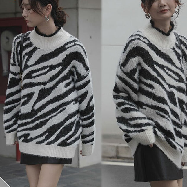 Women's Animal Printed Pullover - Wnkrs