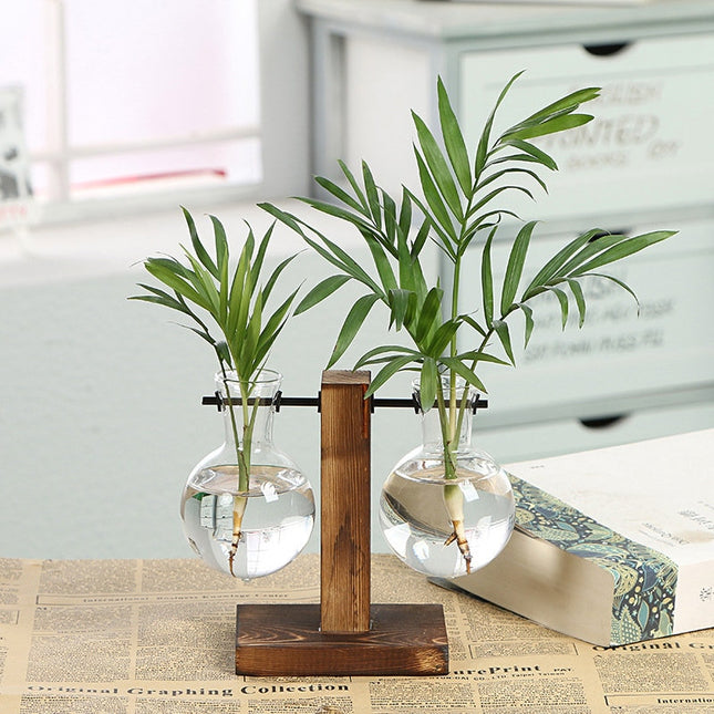 Beaker Style Flower and Plant Vase - wnkrs