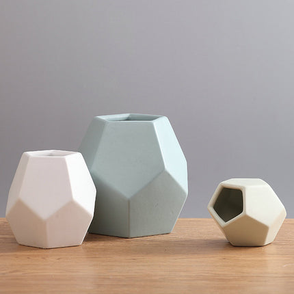 Geometric Nordic Style Ceramic Vase - wnkrs