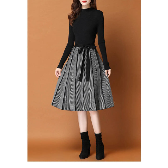 Elegant Pleated Women's Sweater Dress - wnkrs