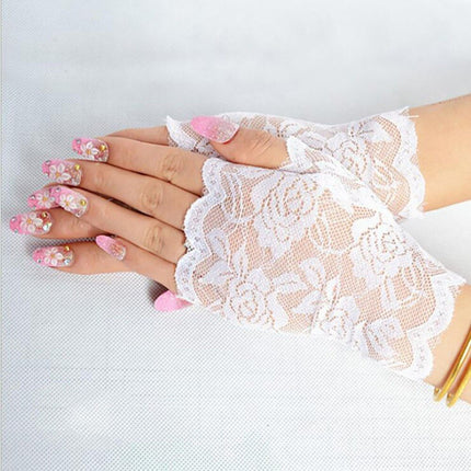 Women's Fingerless Lace Gloves - Wnkrs