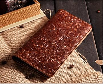 Genuine Leather Women’s Cardholder with Engraved Ornament - Wnkrs