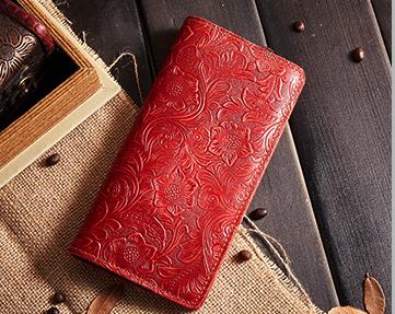 Genuine Leather Women’s Cardholder with Engraved Ornament - Wnkrs