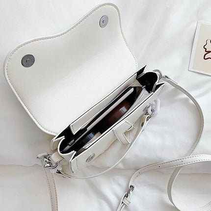 Women's Saddle Shaped Clutch - Wnkrs