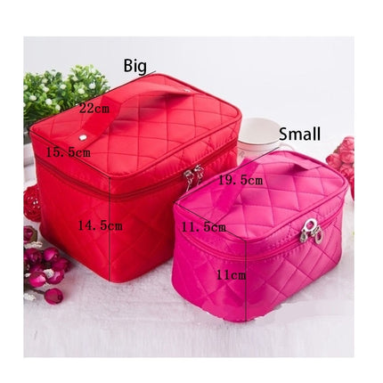 Quilted Design Large Capacity Cosmetic Bag - Wnkrs