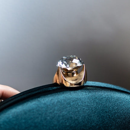 Women's Crystal Flower Oval Shaped Clutch - Wnkrs