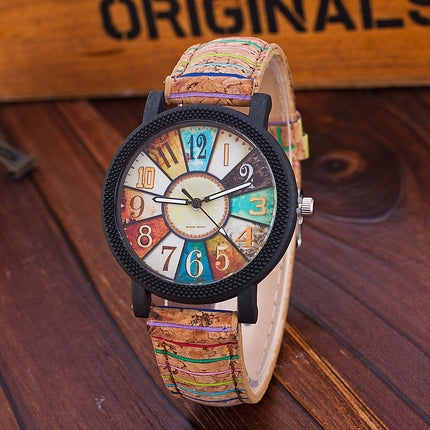 Vintage Women's Leather Quartz Wristwatch - wnkrs