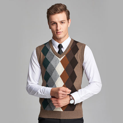 Men's Diamond Patterned Sweater Vest - Wnkrs