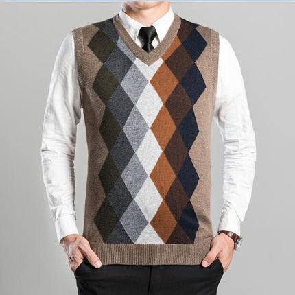 Men's Diamond Patterned Sweater Vest - Wnkrs