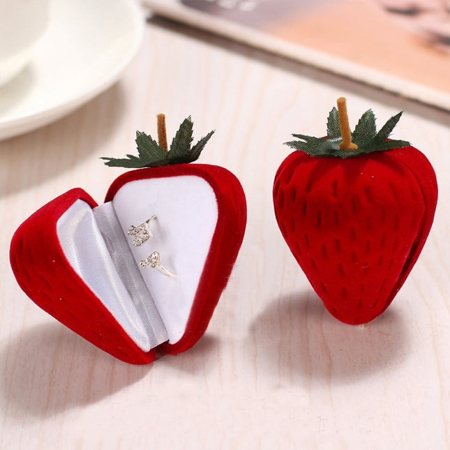 Strawberry Shaped Ring Box - wnkrs