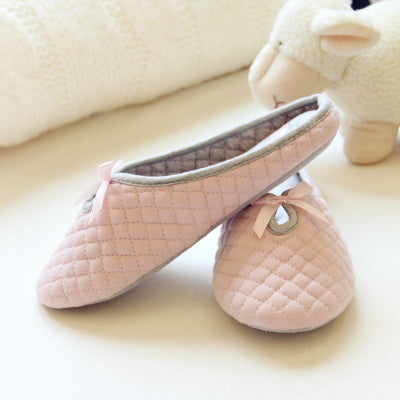 Lovely Women`s Slippers with Bow - Wnkrs