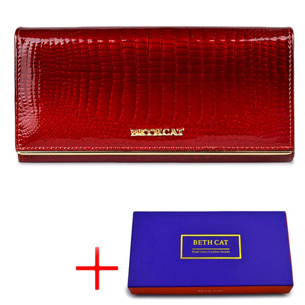 Women's Alligator Style Leather Wallet - Wnkrs