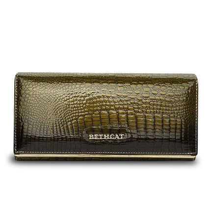 Women's Alligator Style Leather Wallet - Wnkrs