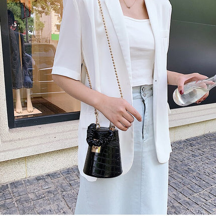 Women's Crocodile Pattern Round Bucket Bag - Wnkrs