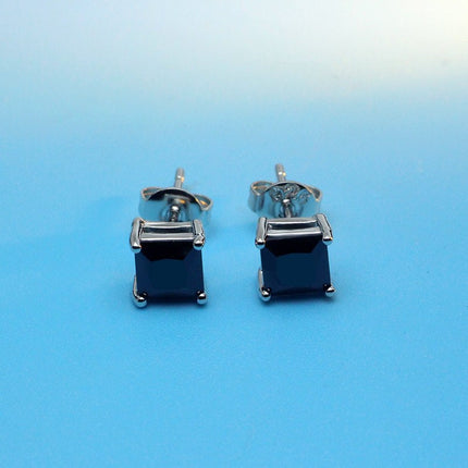 Men's Fashion Crystal Stud Earrings - Wnkrs