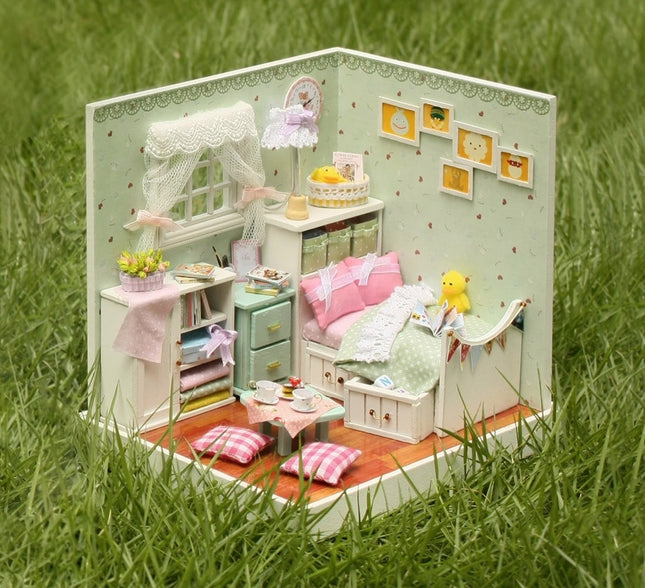 Miniatura Wooden Girl's Bedroom DIY Doll House - wnkrs