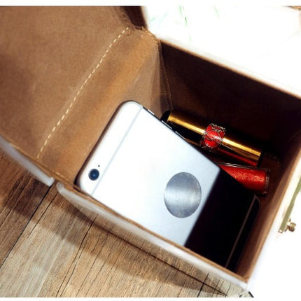 Acryllic Ring Handle Box Bag - wnkrs