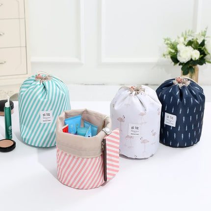 Round Drawstring Toiletry Bag - Wnkrs