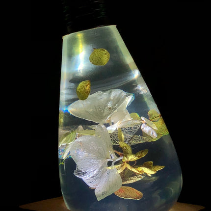 White Hydrangea LED Bulb - wnkrs