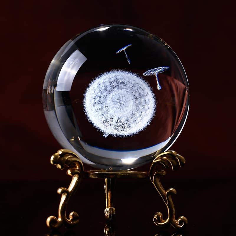 6 cm Crystal Ball with Engraved Dandelion