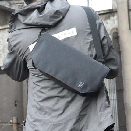 Men's Urban Style Mini Messenger Bag - Wnkrs