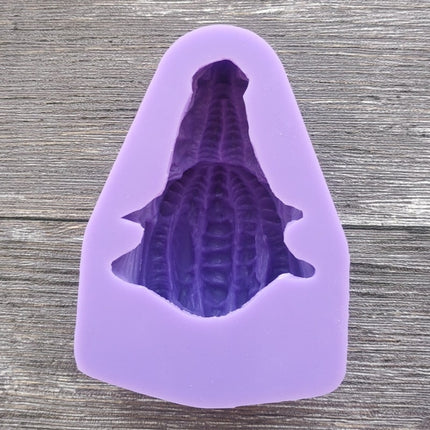 Deagon Head Candle Mold - wnkrs