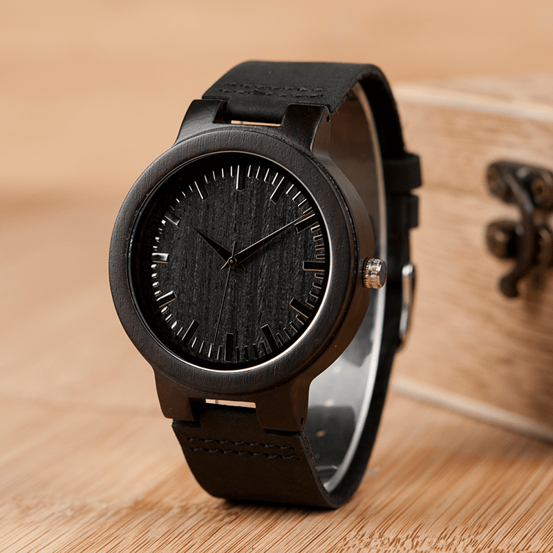 Luxury Quartz Wood Men's Watch with Leather Strap