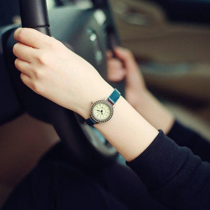 Women's Antique Style Dial Watches - wnkrs