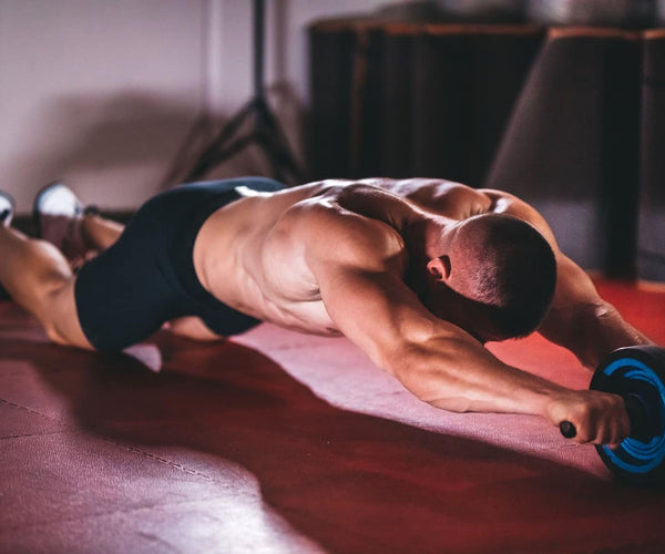 Why the Ab Wheel Is Such a Challenging and Effective Workout Tool – Wnkrs