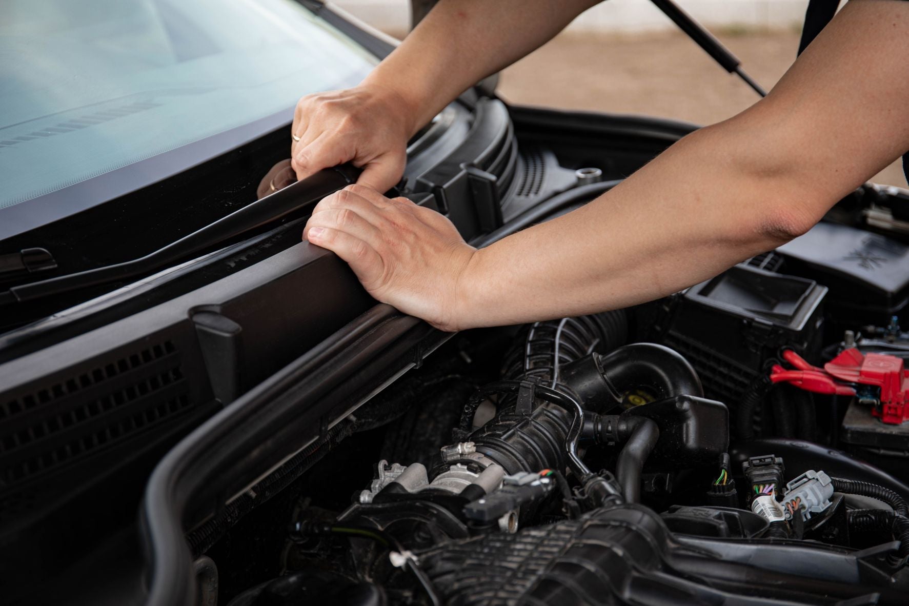 Torque vs Tightness: Why "Tight Enough" Can Actually Damage Car Components