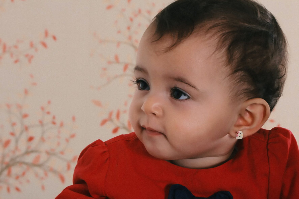 Safety guide for buying first jewelry for your little girl