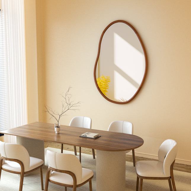 Miroir mural décoratif asymétrique du milieu du siècle avec cadre en bois