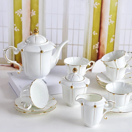 Elegante juego de té de porcelana europea