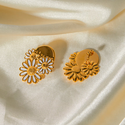 18K Gold Plated Daisy Stud Earrings in White Dripping Oil Finish