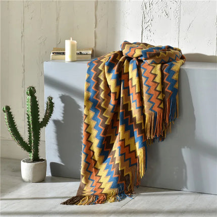 Couverture en tricot zigzag colorée avec franges à pompons – Douce et légère pour le canapé, le lit ou les voyages