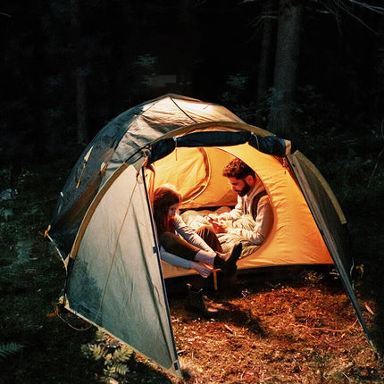 Luz de camping recargable e impermeable con luminosidad de 800 lúmenes