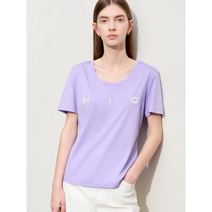 T-shirt brodé minimaliste à col rond pour femme